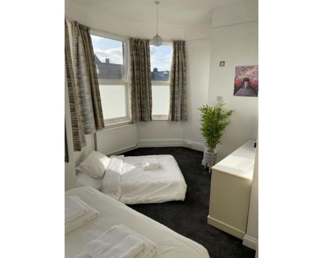 Sunnydene Hotell Great Yarmouth Rum bild